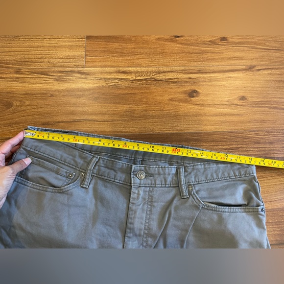 Levi's Men's 511 Commuter Trouser - Picture 9 of 11